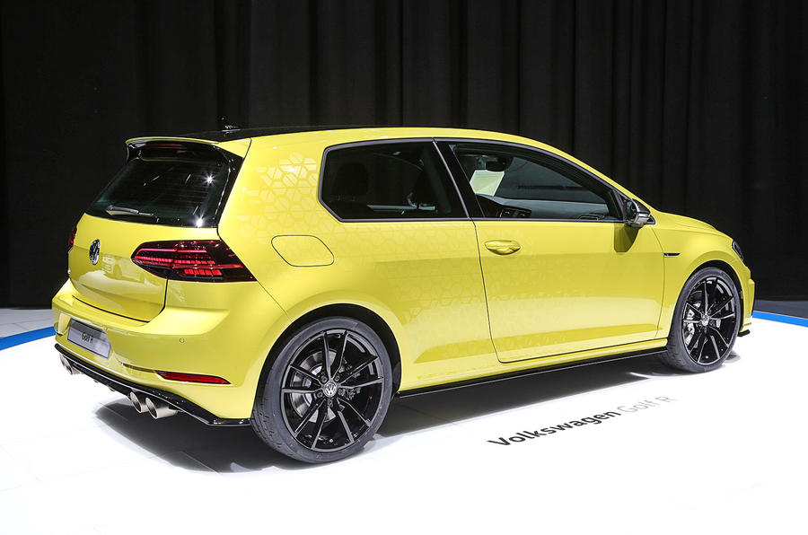 Volkswagen Golf R, Performance paketi ile artık daha hızlı