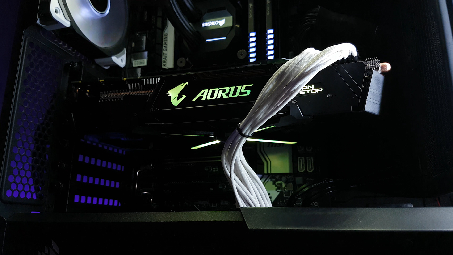 Aorus GTX1080 Xtreme Edition incelemesi '2.1GHz'e çıkabilen en iyi GTX1080'lerden'