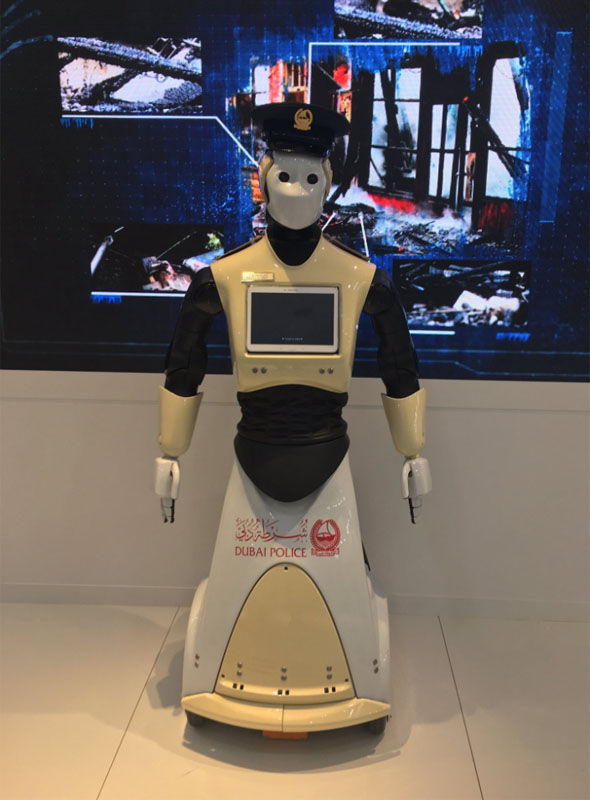 Dubai’de robot polis dönemi: Mayıs ayında başlıyor!