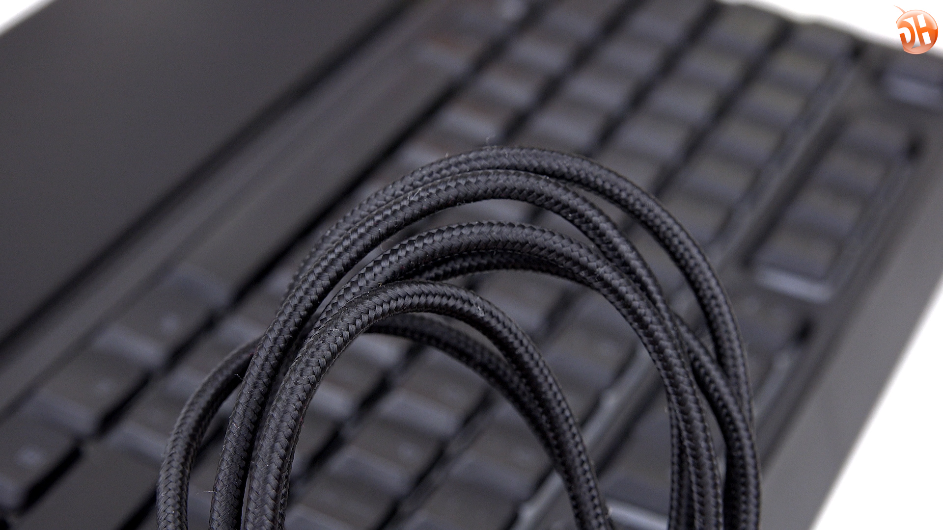 Razer Ornata incelemesi 'Mecha Membrane, yastık gibi bileklik, şahane RGB aydınlatma'
