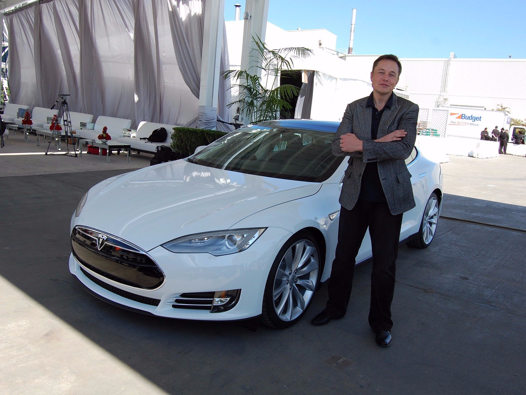 Elon Musk’ı kızdırdılar: “Gidin Ford hissesi alın!”