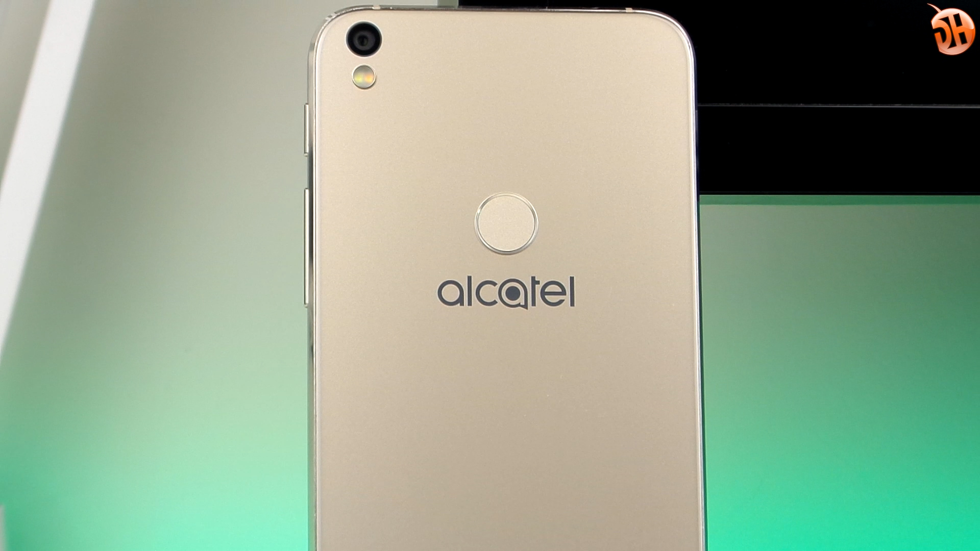 Alcatel Shine Lite incelemesi 'Giriş segmentinde Premium kalite'