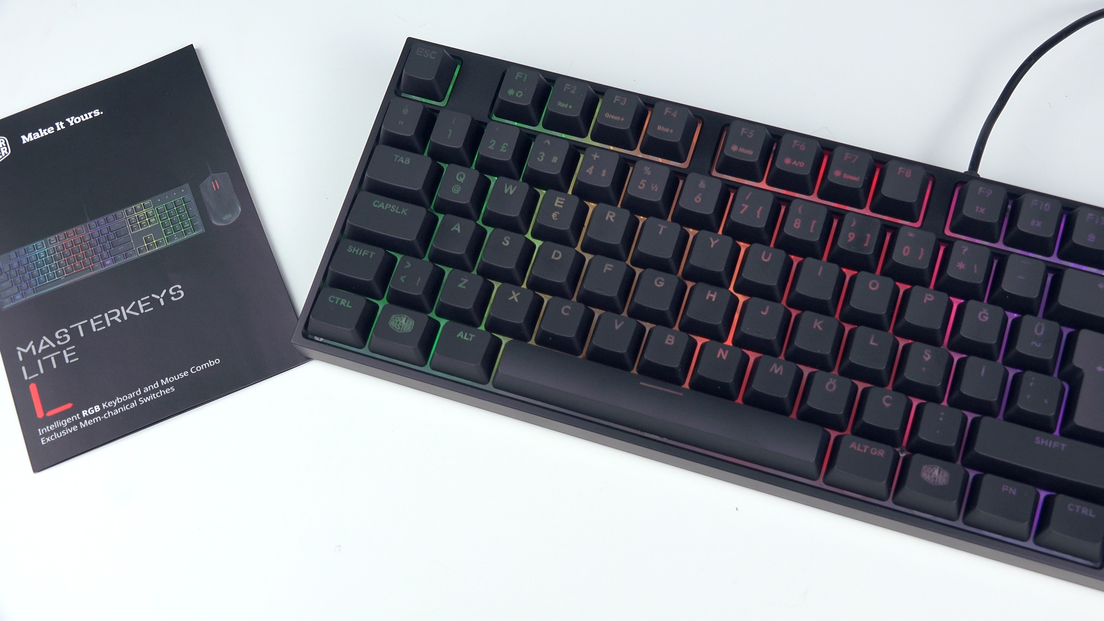 CM Masterkeys Lite L Combo 'Fiyat / Performans odaklı RGB Klavye ve Fare seti' inceleme