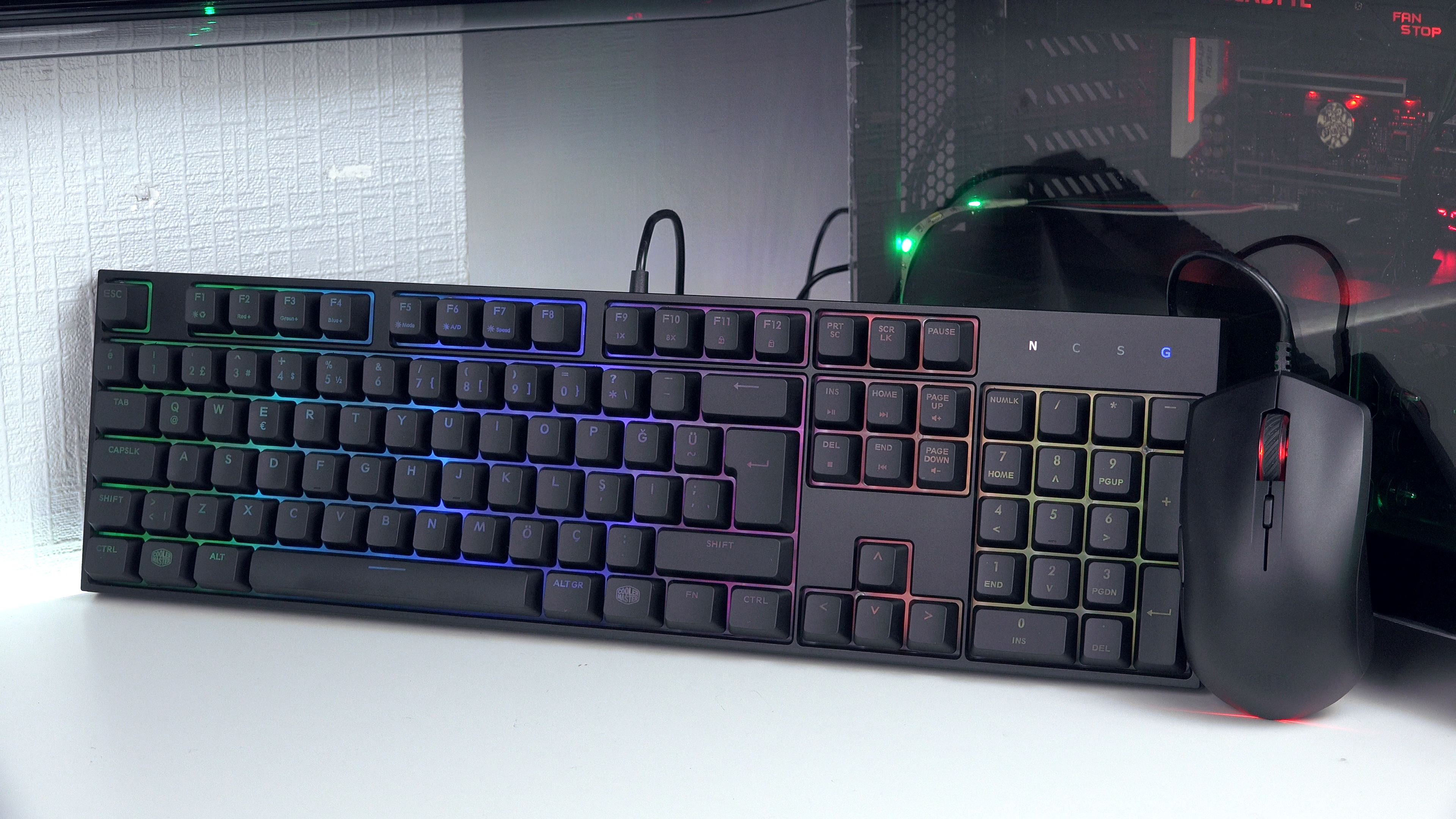 CM Masterkeys Lite L Combo 'Fiyat / Performans odaklı RGB Klavye ve Fare seti' inceleme