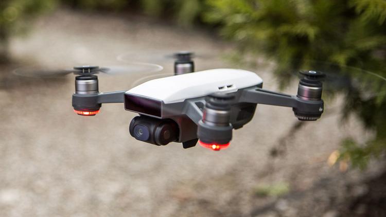 DJI en küçük Drone modeli Spark’ı duyurdu