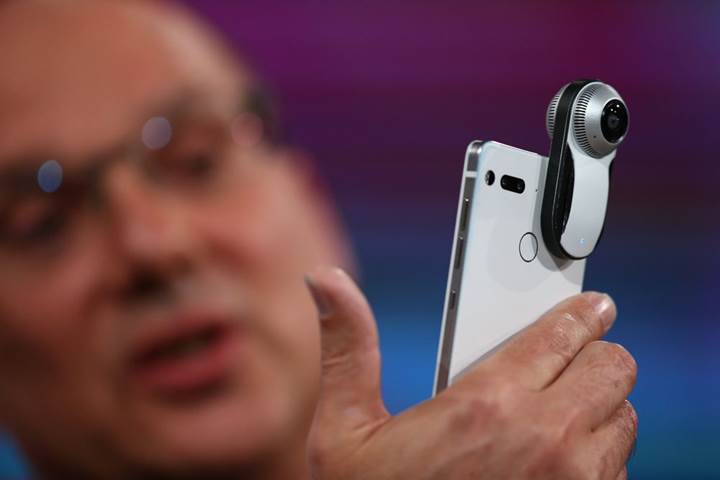 Andy Rubin, Essential Phone'un gelecek ay çıkacağını açıkladı