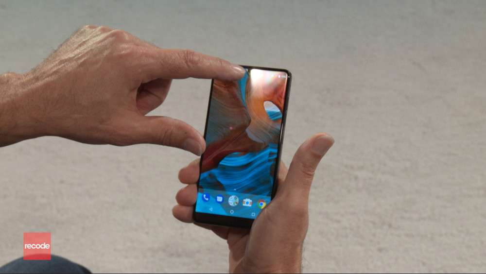 Andy Rubin, Essential Phone'un gelecek ay çıkacağını açıkladı