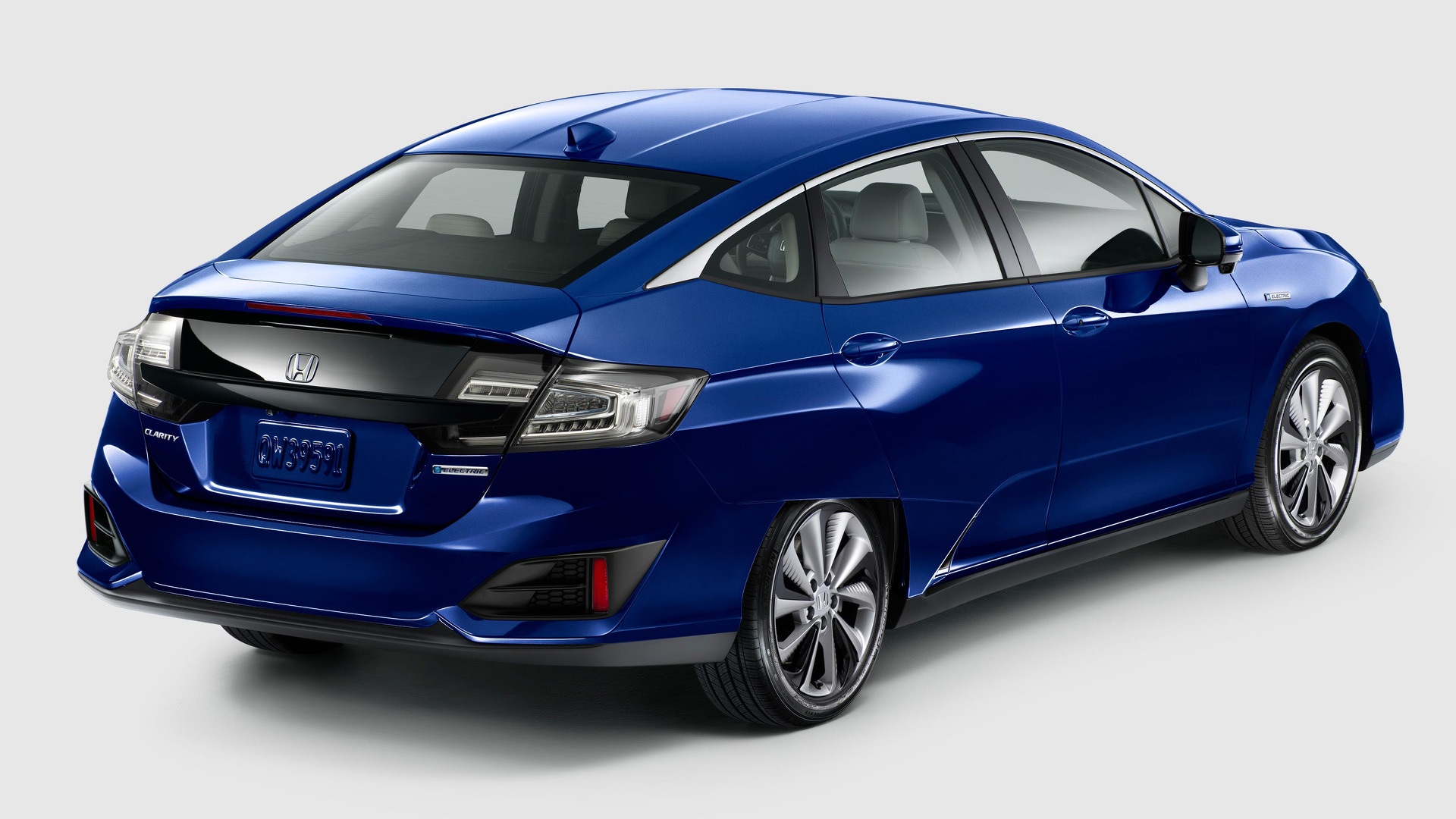 Honda 2018 yılında 2 adet elektrikli araç satışa sunmayı planlıyor