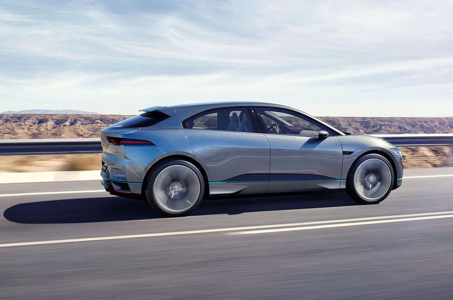 Jaguar, elektrikli I-Pace SUV'un üretimine başladı