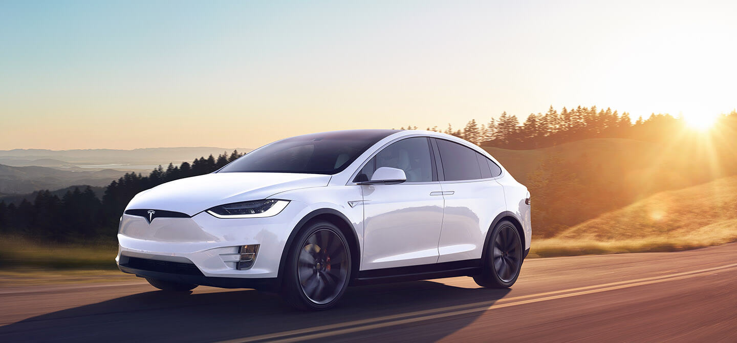 Tesla’nın otomatik pilot özelliğine güncelleme geldi