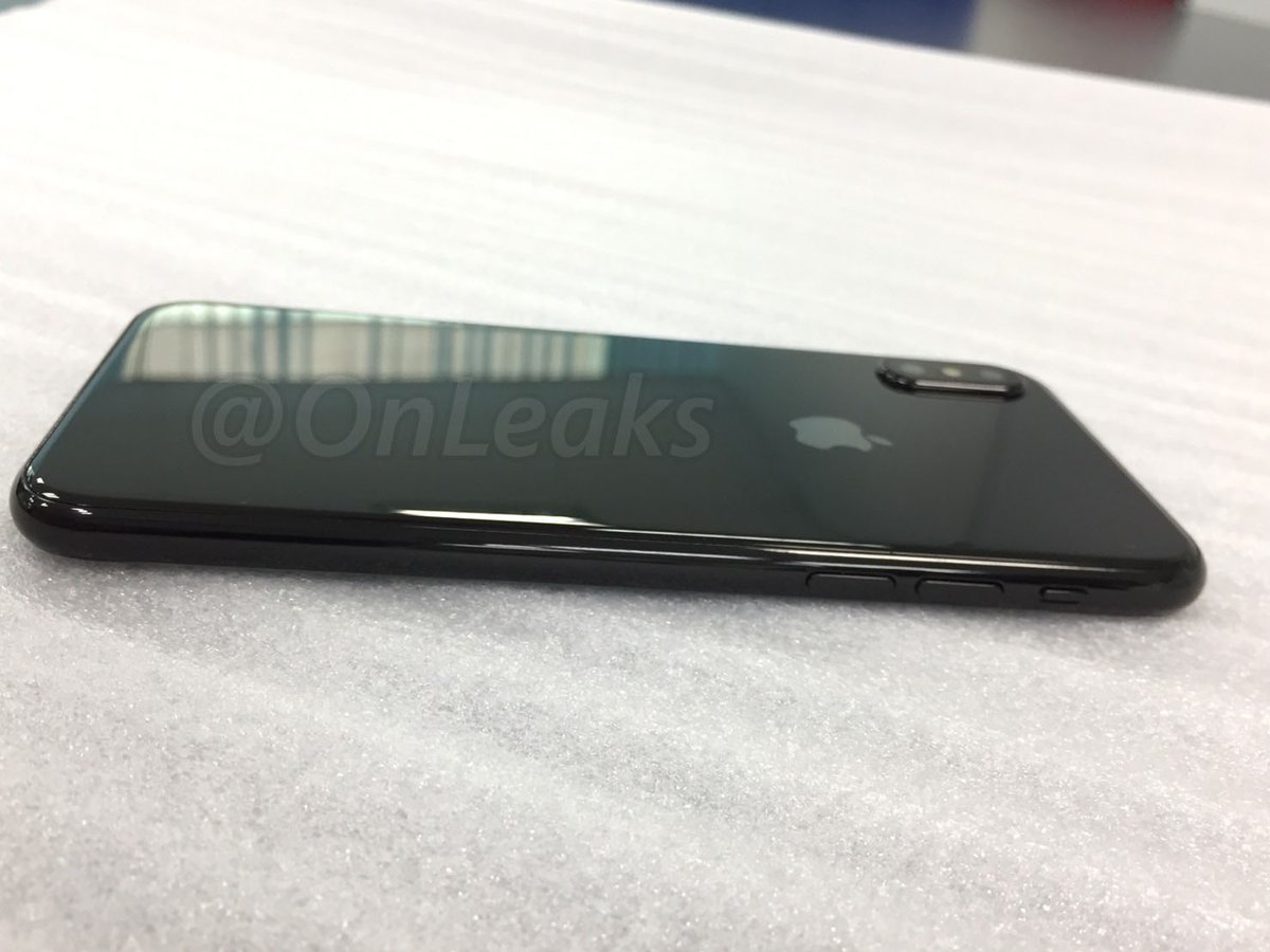 iPhone 8'e ait olduğu iddia edilen iki yeni fotoğraf sızdırıldı