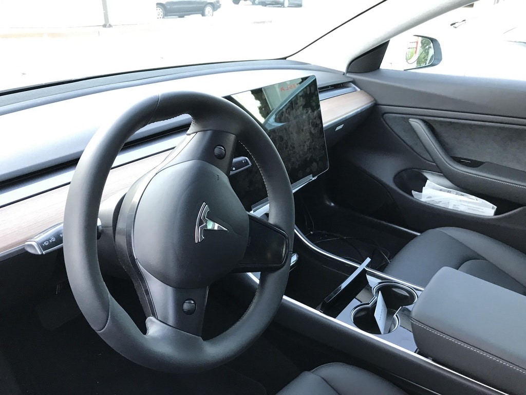 Tesla Model 3'ün final tasarımını gösteren fotoğraflar ortaya çıktı