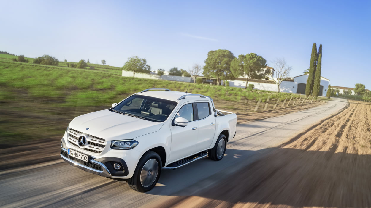 Mercedes'in ilk pickup modeli tanıtıldı: X-Class