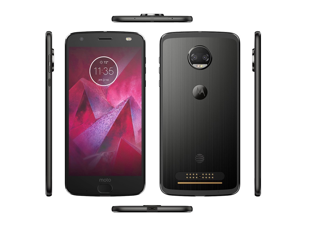 Amiral gemisi Moto Z2 Force sahneye çıktı