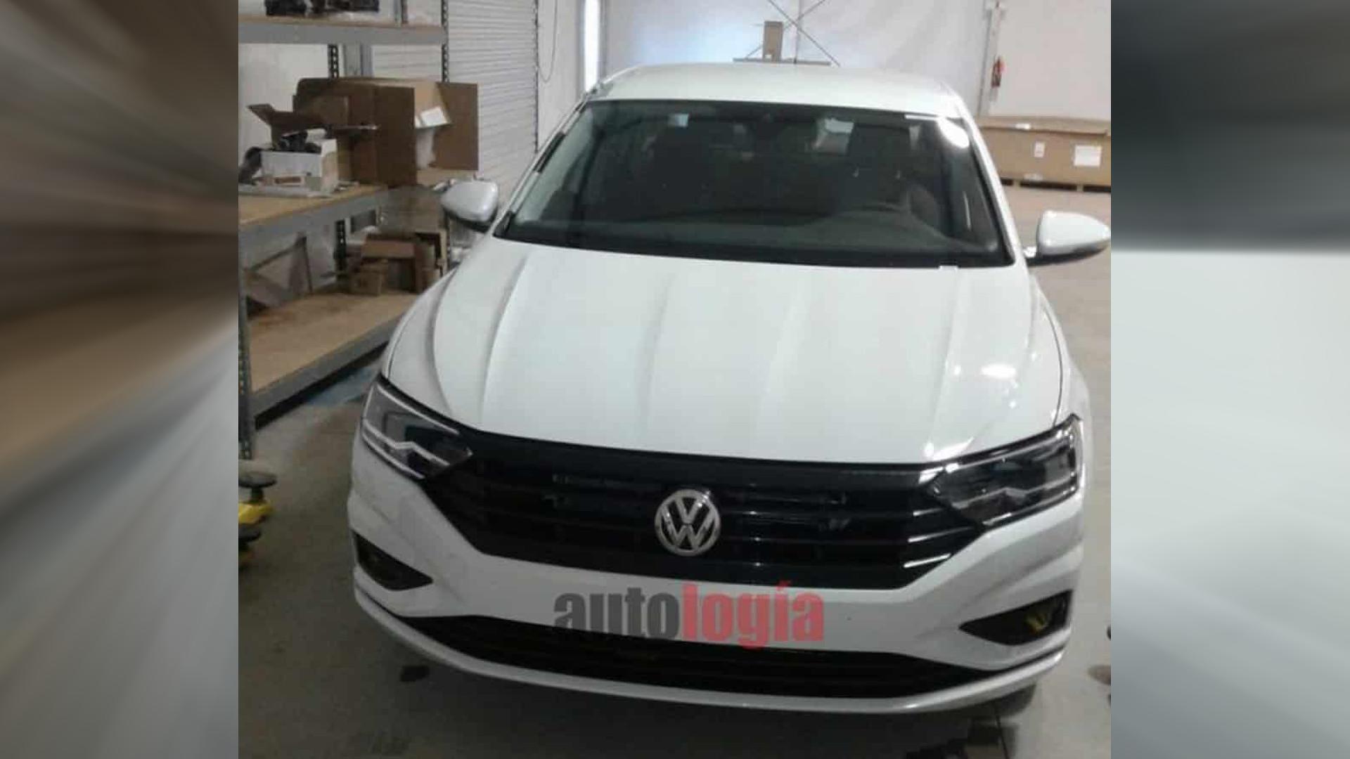 2018 Volkswagen Jetta kamuflajsız olarak kameralara yakalandı