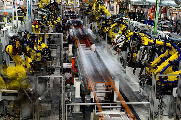 Çin üretimde robotlaşma konusunda rekora koşuyor