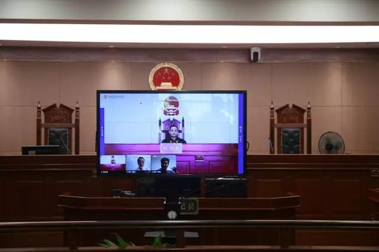 Çin'in dijital mahkemesi ilk duruşmayı gerçekleştirdi 