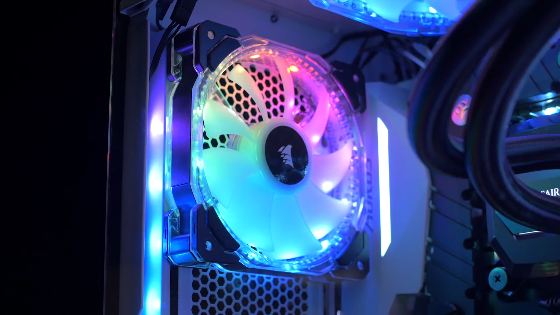 Corsair HD120 RGB Fan incelemesi 'RGB fanda altın standart'