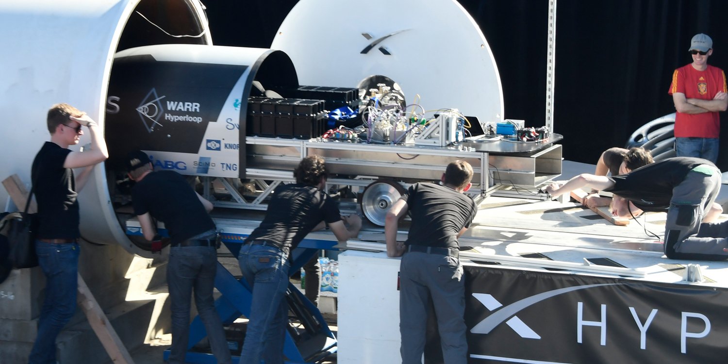 SpaceX'in Hyperloop Kapsül Yarışması'nda rekor hıza ulaşıldı