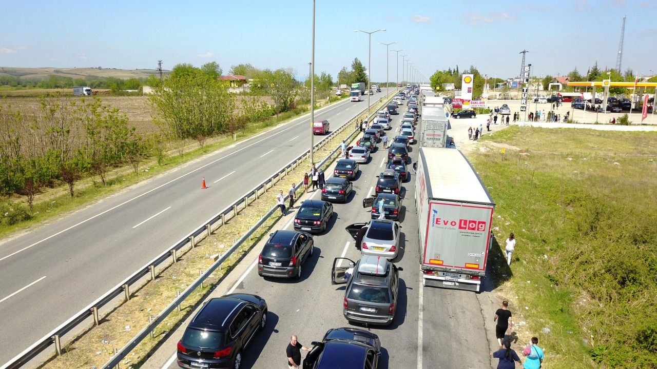 Sınır kapılarındaki gereksiz işlemler kaldırılıyor