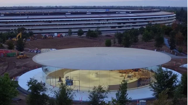 iPhone 8 etkinliğinden önce Apple Park'taki Steve Jobs Tiyatrosu'na göz atın