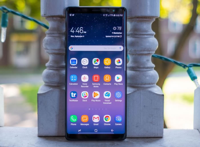 Samsung marka telefon alana 50 TL'lik hediye çeki!