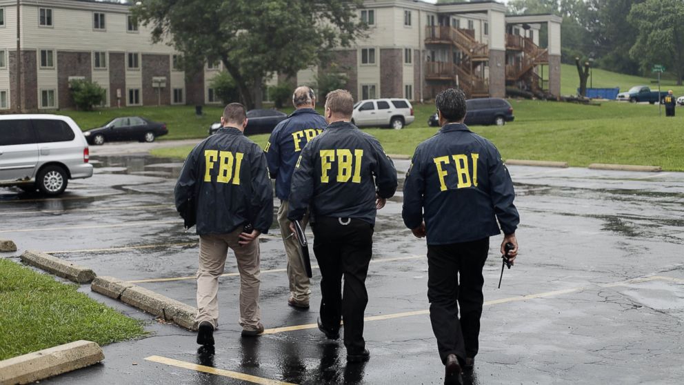 Rusya'ya uydu sırlarını satmaya çalışırken FBI ajanına yakalandı