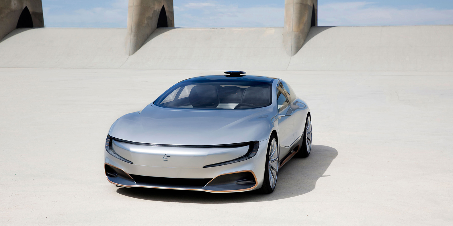 LeEco'nun elektrikli aracı Faraday Future'dan izler taşıyor