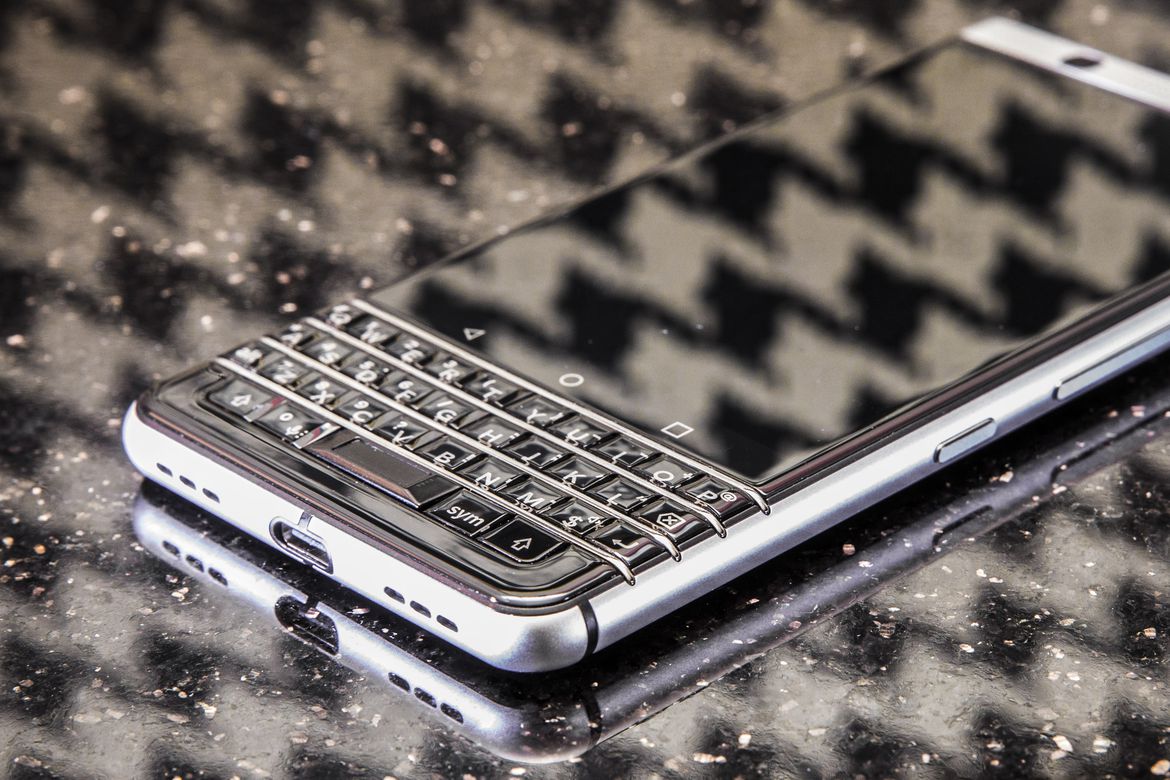 BlackBerry gelirlerini arttırmaya başladı