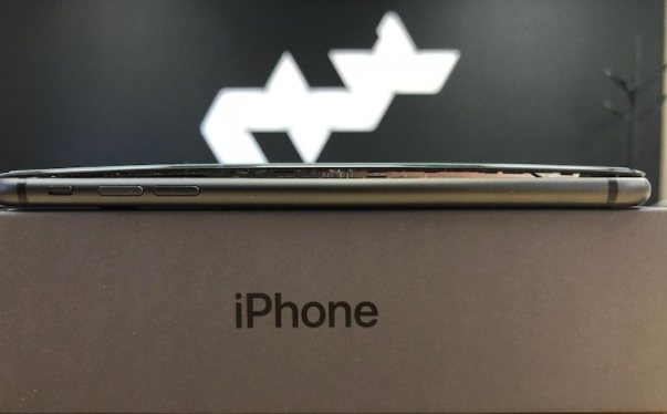 Bir iPhone 8 Plus daha patladı