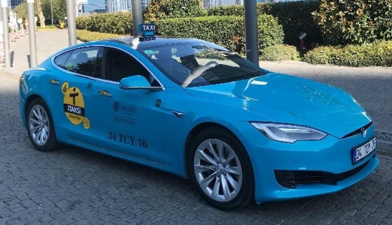 İstanbul'da taksiciler Uber ile rekabet edebilmek için 200 adet Tesla otomobil alacak