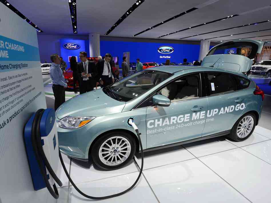 Ford içten yanmalı motor yatırımını elektrikli araçlara yönlendiriyor