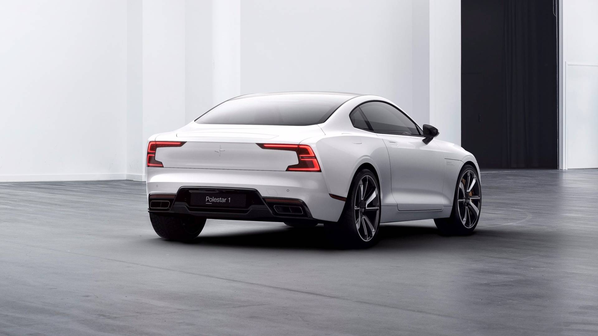 Polestar 1 hibrit 600 beygir güç ile artık resmi