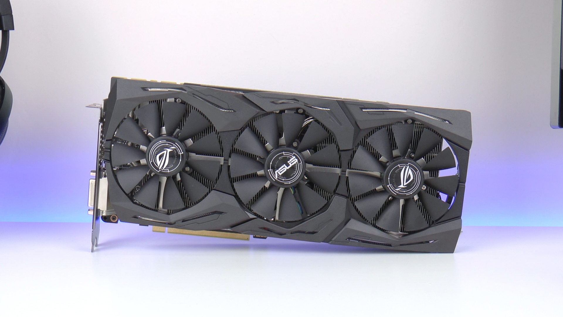 Asus GTX1070Ti Strix incelemesi 'Dengeler değişiyor mu, GTX1080'i geçiyor mu?'