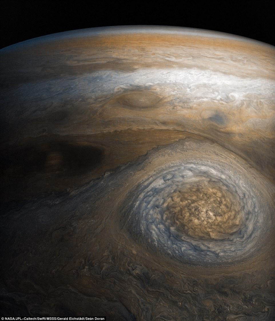 Juno'nun gönderdiği bu muhteşem Jüpiter fotoğrafına bir göz atın