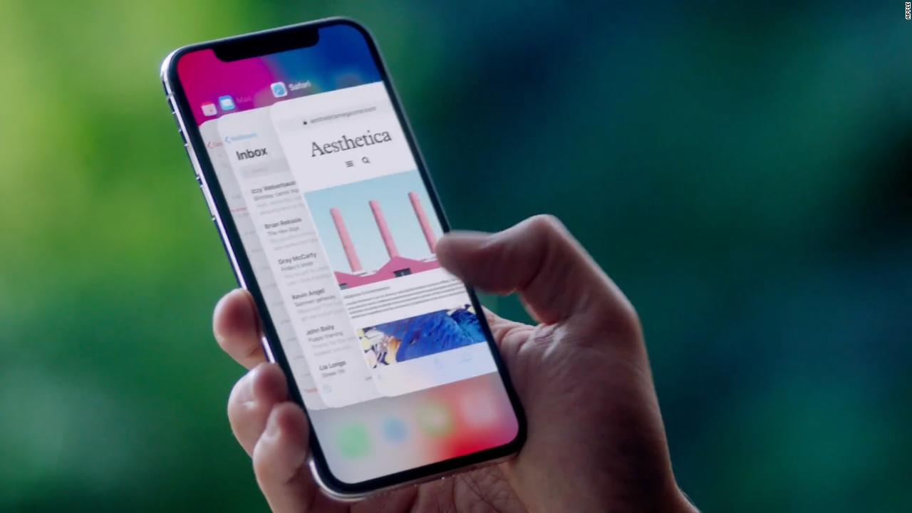 iPhone X'da 'L' şeklinde dizilmiş iki adet batarya kullanılıyor