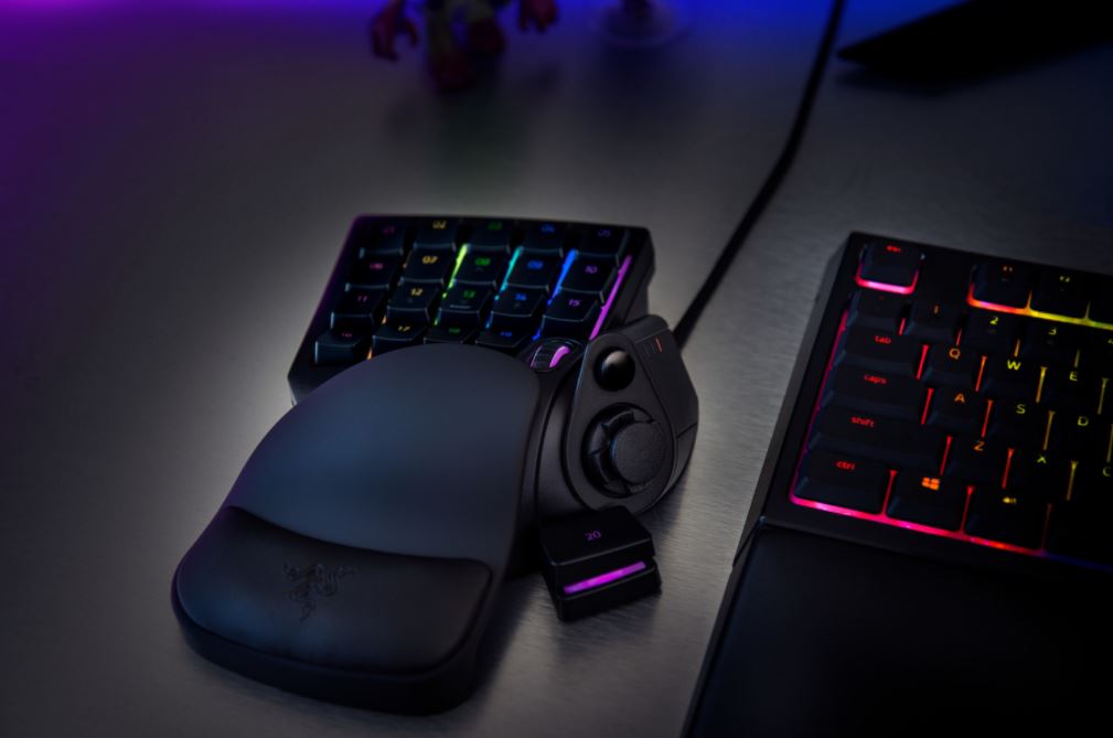 Razer Naga Trinity oyuncu faresi duyuruldu