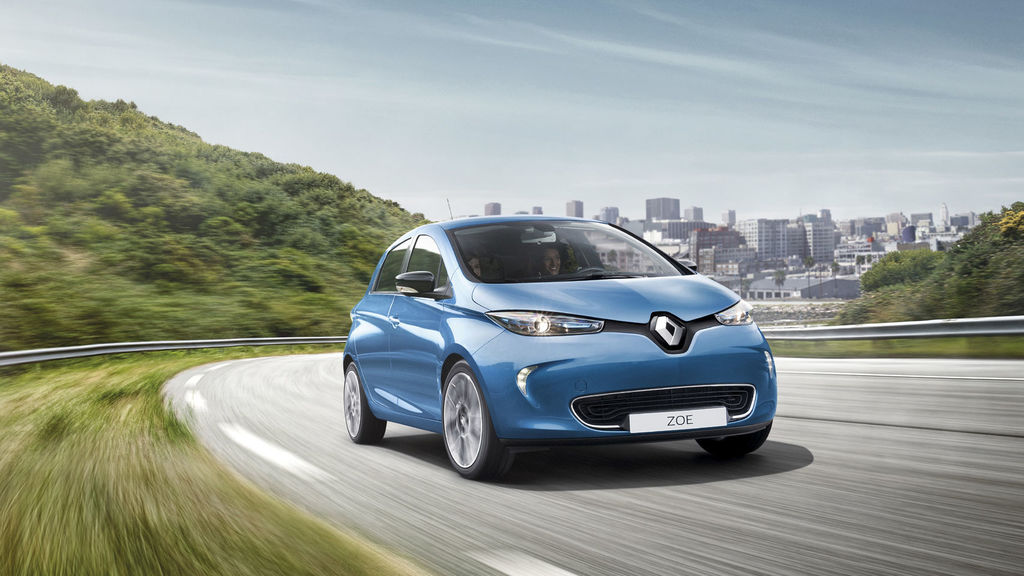 Renault'un otonom sürüş teknolojisi profesyonel sürücüleri aratmıyor