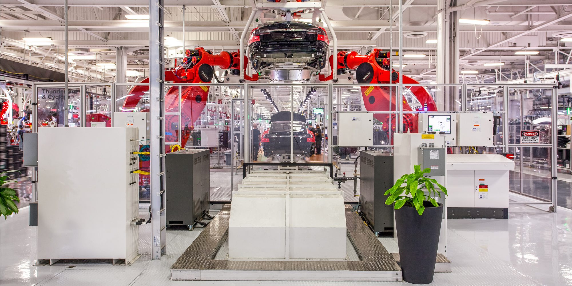 Tesla otomasyon ekipmanları üreticisi Perbix'i satın aldı