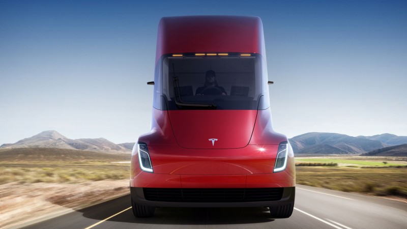 Tesla'dan elektrikli tır: Tesla Semi ile tanışın!