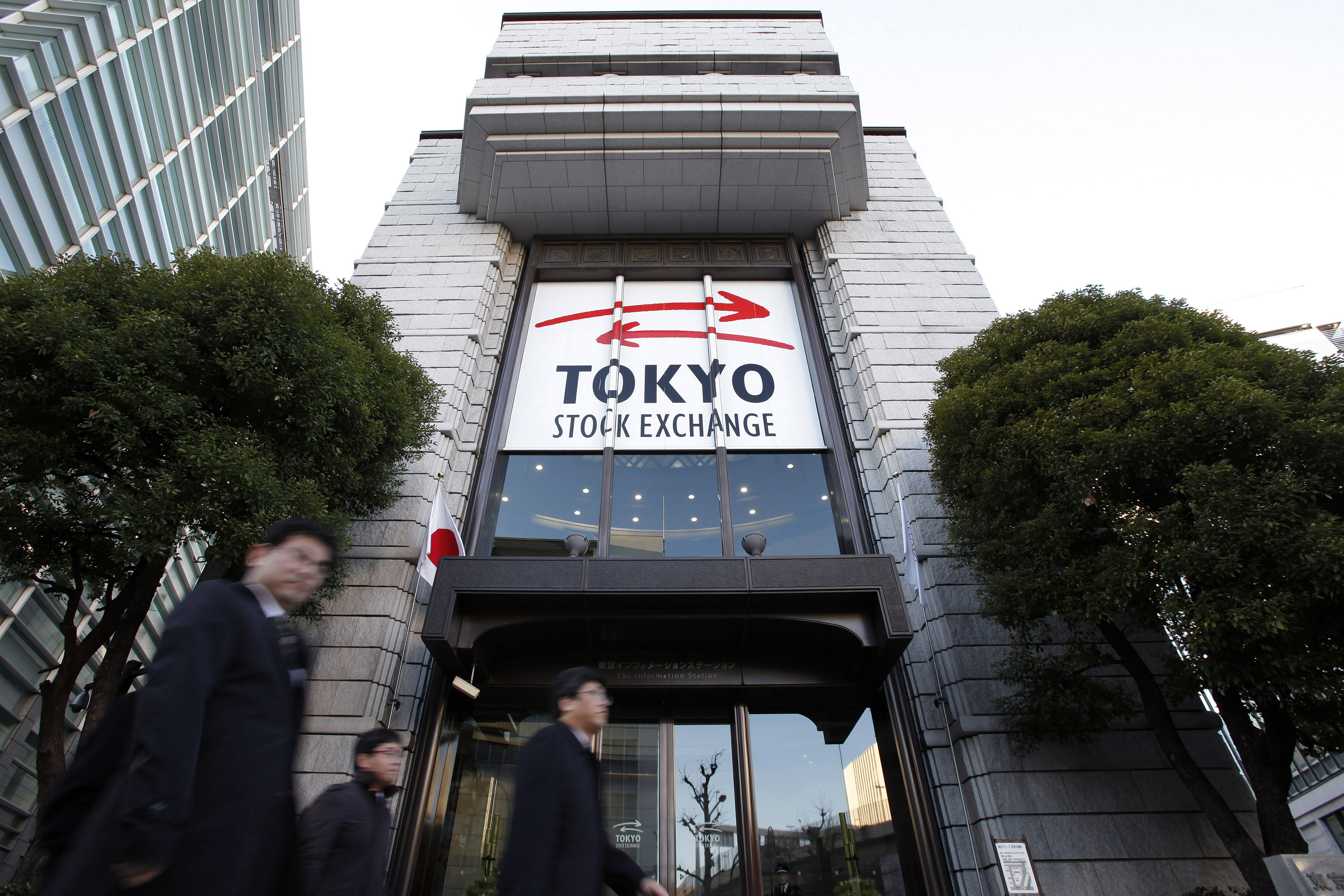 Toshiba Tokyo Menkul Kıymetler Borsası'nda kalmak için hisse satışı gerçekleştirebilir