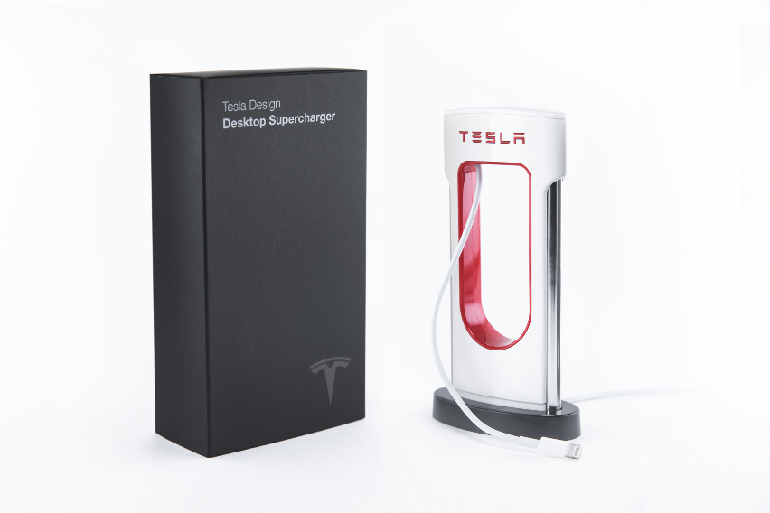 Tesla'nın akıllı telefonlar için Powerbank ve Desktop Supercharger cihazları satışa sunuldu!