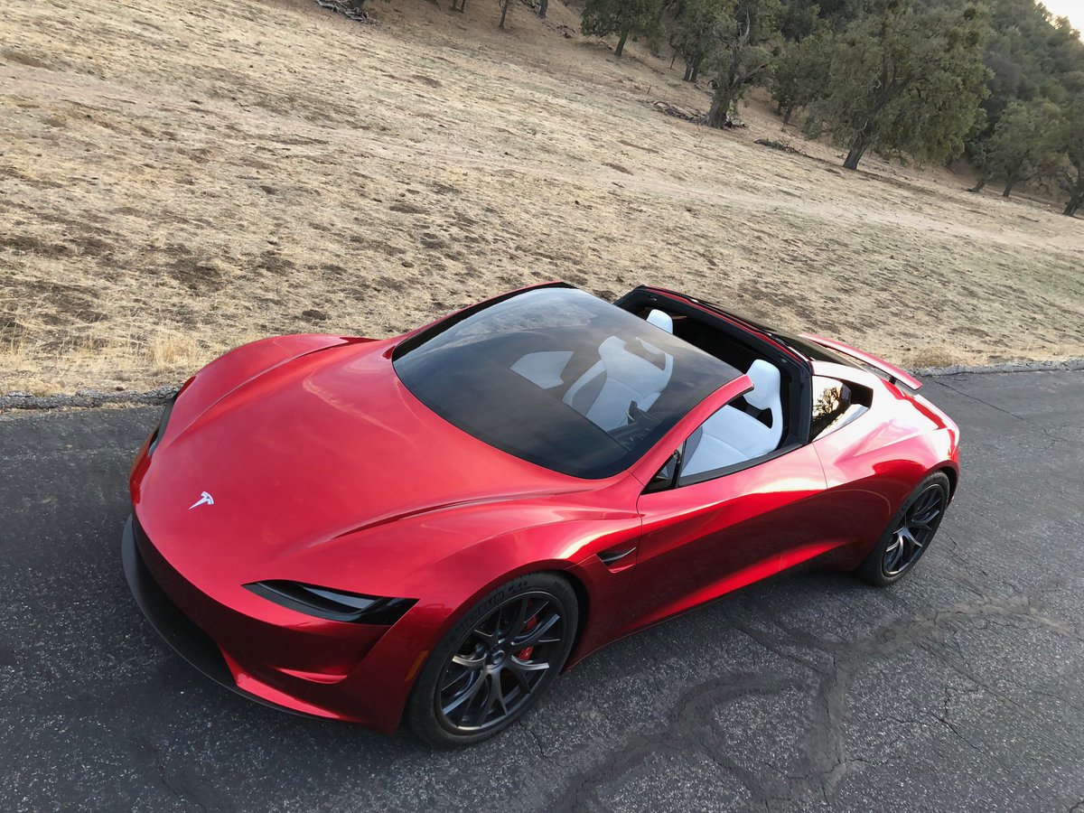 Tesla Roadster 'özel opsiyon paketi' ile daha çabuk hızlanacak