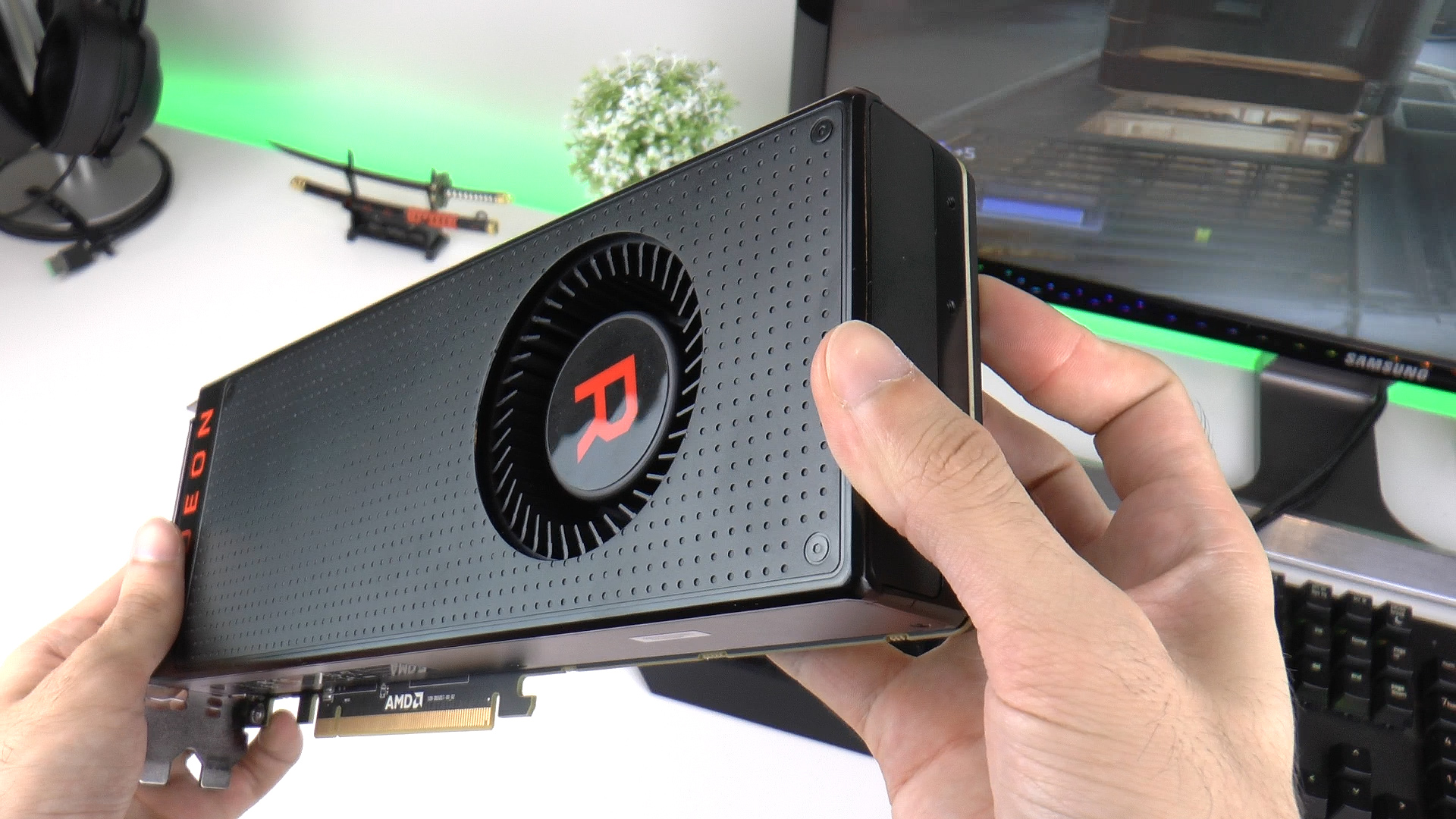 AMD RX Vega 56 incelemesi 'Alev alev DX12 performansı'