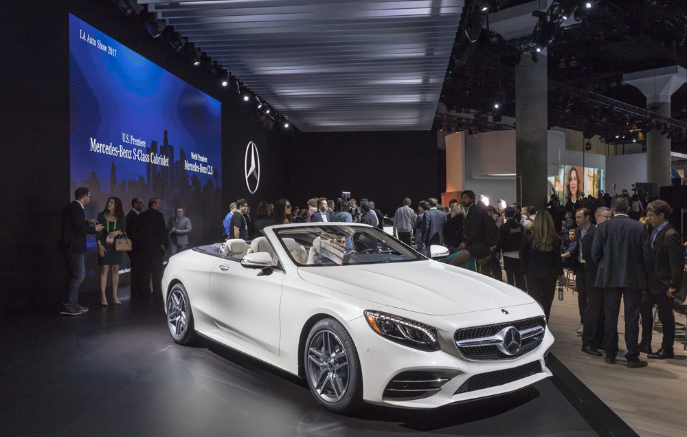 Mercedes-Benz dört yeni modelin tanıtımını yaptı