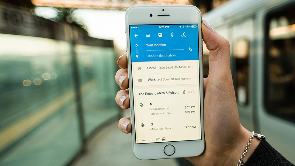 Google Haritalar toplu taşımadan ne zaman ineceğinizi haber verecek