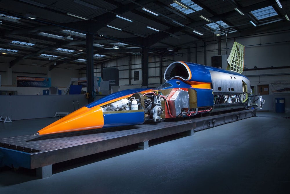 Bloodhound SSC dünya kara hız rekorunu kırmaya hazırlanıyor