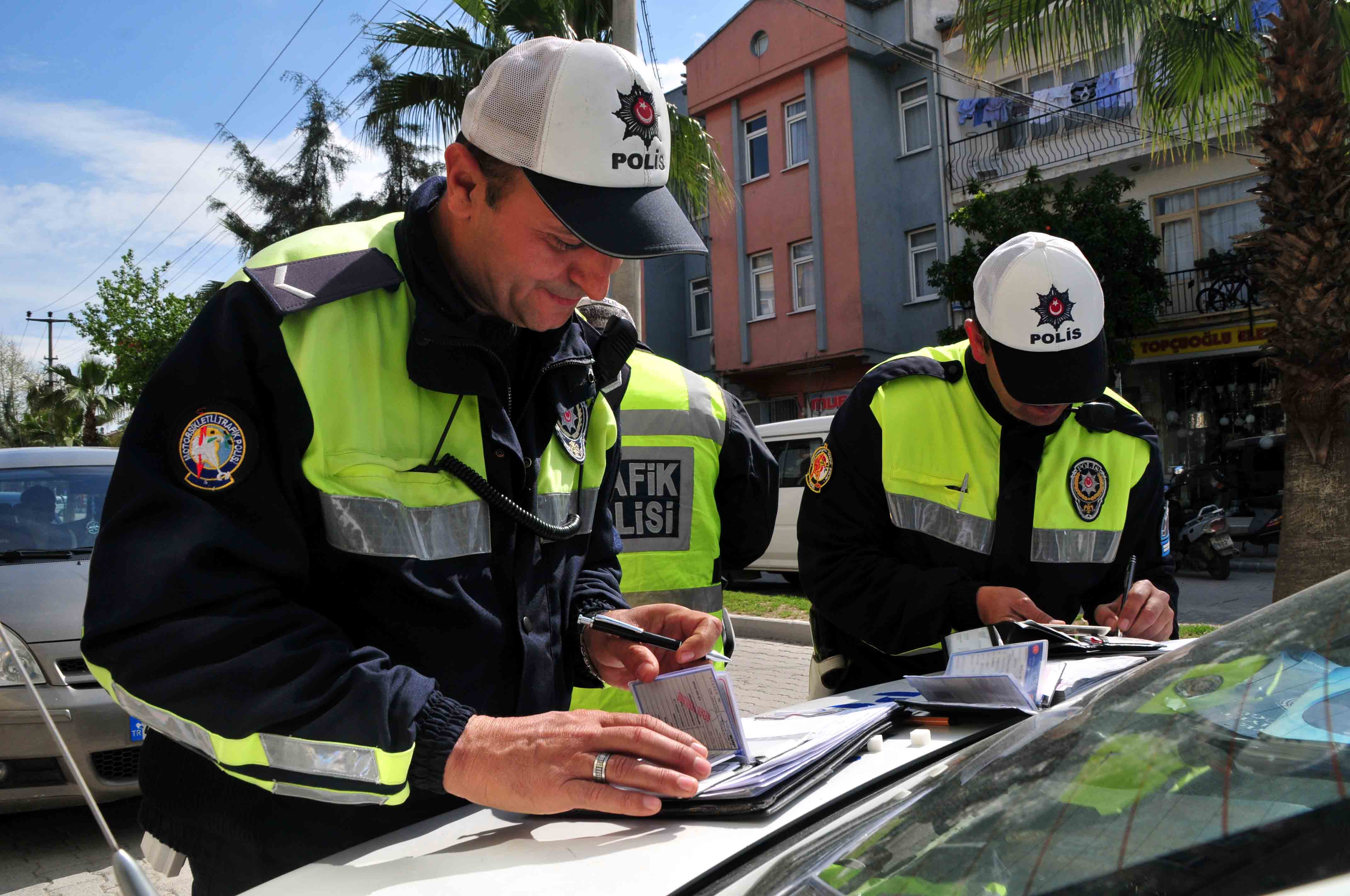 Trafik cezalarına 2018'de yüzde 14 zam