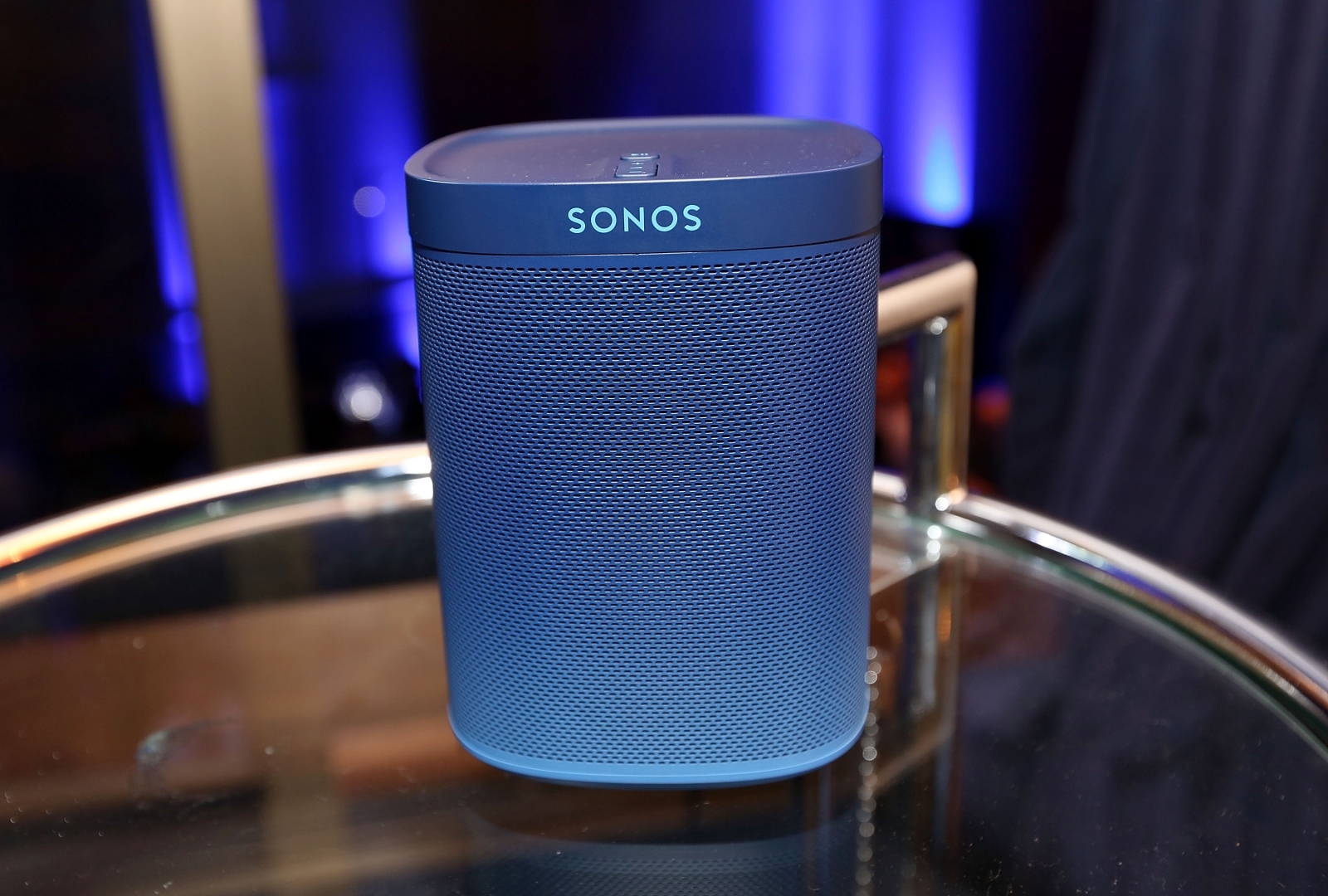 Sonos ve Bose hoparlörleri hacklendi, gece yarısı ürkütücü sesler çalındı