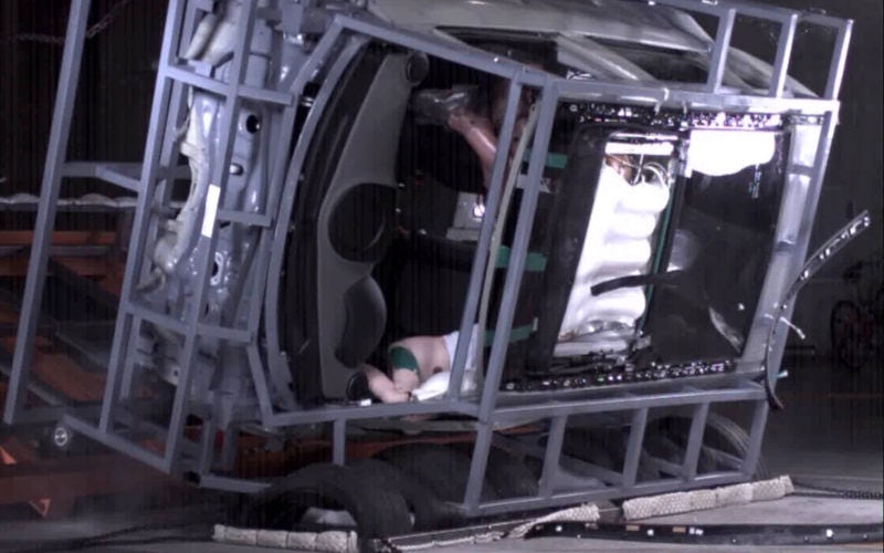 Hyundai dünyanın ilk panoramik sunroof hava yastığı sistemini tanıttı